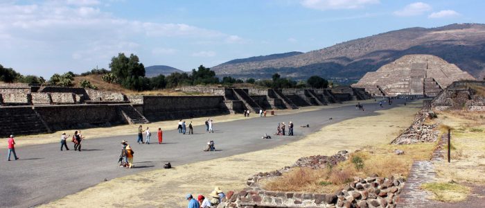 Las pirámides de Teotihuacán, cerca a la Ciudad de México